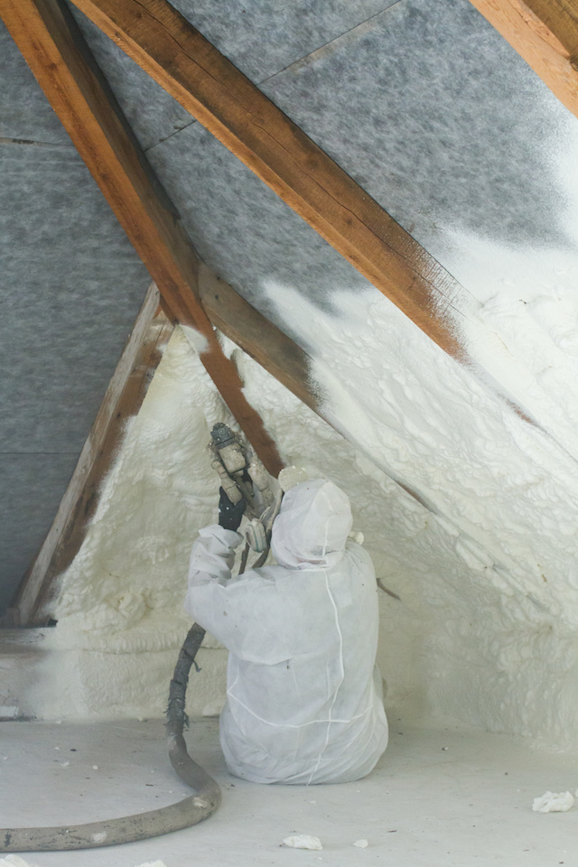 spray-foam-insulation-installation-dallas-07